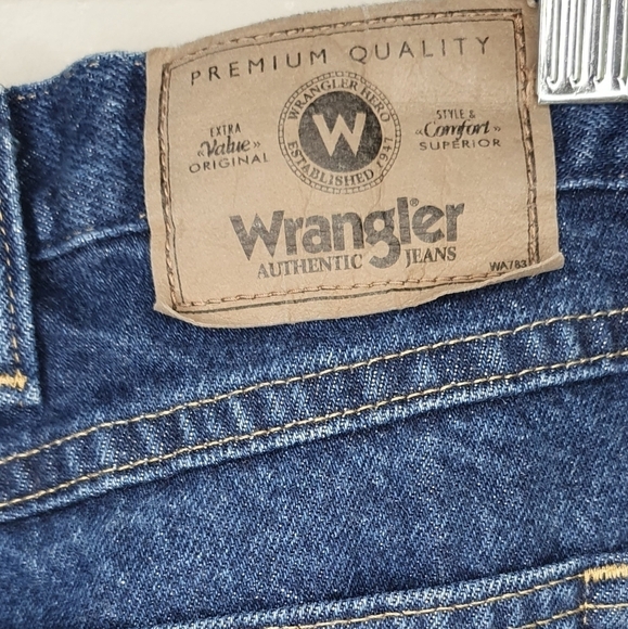 WRANGLER Vintage Relaxed Fit Denim Jeans Dark Wash Blue Mens Size 40×30 Western - Picture 2 of 9